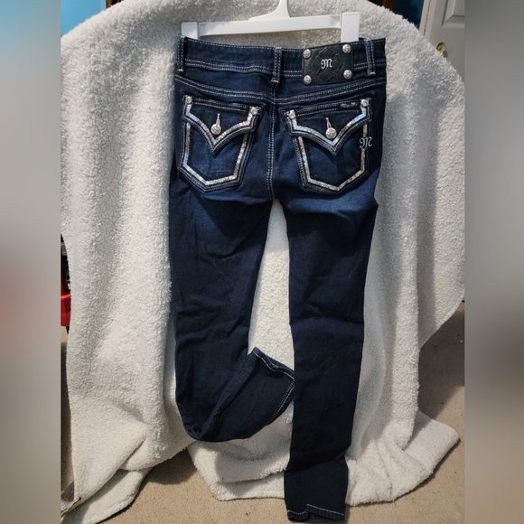 MISS ME Jeans 2 pair for 1 like new. Never worn Size 28. Lowest price. - Picture 2 of 12